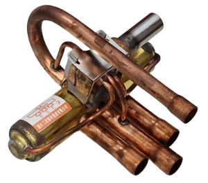 4-way valve cwb001037