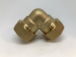 190. Coupling 28x28 Vinkel90º