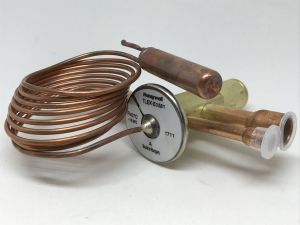 Expansion valve cpl with pipe kit from V2 8,5-10kw -0616